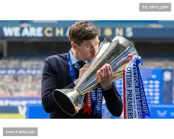 杰拉德4号球衣背后的荣耀传承与利物浦永不言弃的红色传奇